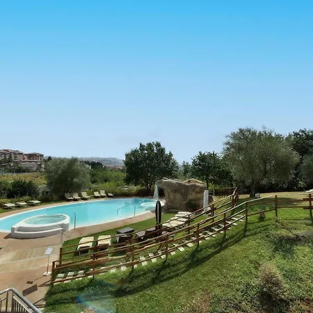 La Meridiana Bleisure Hotel